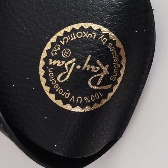 Black Ray -Ban Sunglasses with Case main image 6